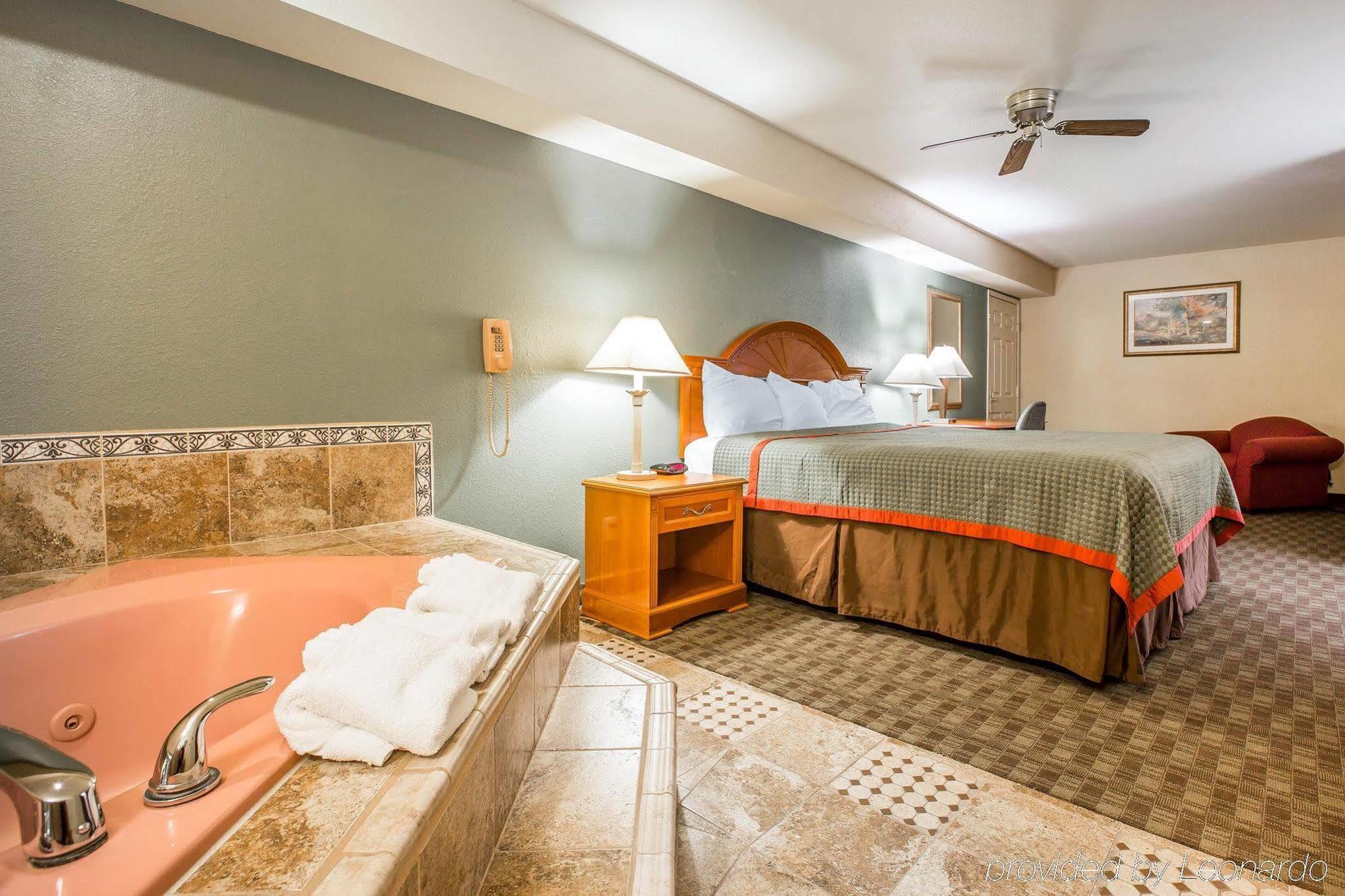 Rodeway Inn Delano