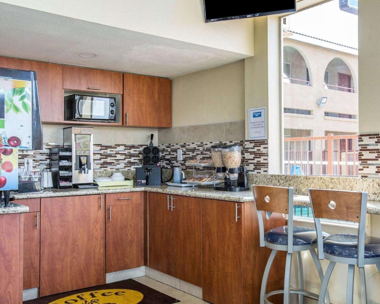 Rodeway Inn